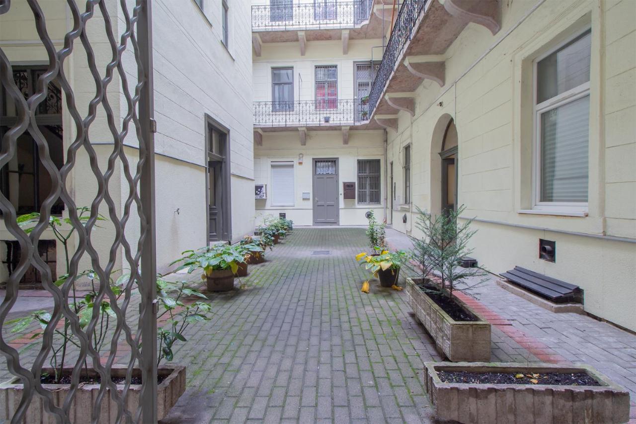 Weiner Cozy Apartment Budapest Exterior foto